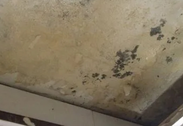 化德阳台漏水维修公司分享下化德卫生间渗水维修需要注意哪些问题。